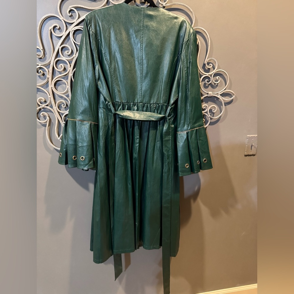 Vintage Women’s Terramina hunter green designer faux leather coat gold 16 - Picture 5 of 5
